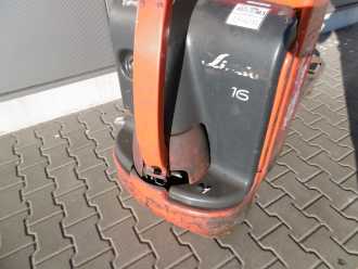 Chariot élévateur d'occasion LINDE T 16 ELEKTRO NIEDERHUBWAGENDEICHSEL (12580424)