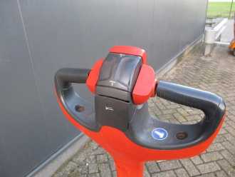 Chariot élévateur d'occasion LINDE T16 ELEKTRO NIEDERHUBWAGENDEICHSEL (13013023)