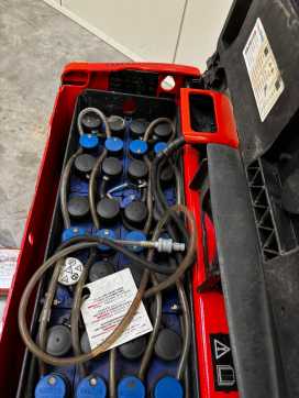 Chariot élévateur d'occasion LINDE T16 ELEKTRO NIEDERHUBWAGENDEICHSEL (13049907)
