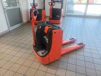 Chariot élévateur d'occasion LINDE T16 ELEKTRO NIEDERHUBWAGENDEICHSEL (13074395)