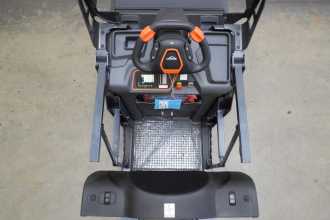 Chariot élévateur d'occasion LINDE V 08-02 4594 ELEKTRO HOCHHUBKOMMISSIONIERER (13026281)