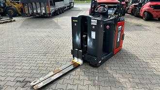 Chariot élévateur d'occasion LINDE V 08-02 ELEKTRO NIEDERHUBKOMMISSIONIERER (13067774)