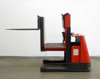 Chariot élévateur d'occasion LINDE V 10-02 015 ELEKTRO HOCHHUBKOMMISSIONIERER (13064354)