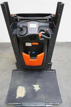 Chariot élévateur d'occasion LINDE V 10-02 5212 ELEKTRO HOCHHUBKOMMISSIONIERER (12932170)