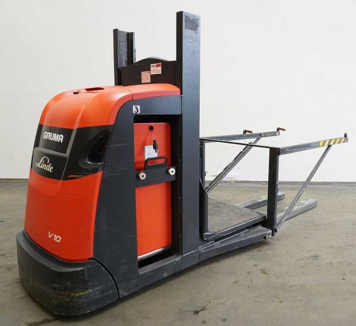 Chariot élévateur d'occasion LINDE V 10 5212 ELEKTRO HOCHHUBKOMMISSIONIERER (12909985)