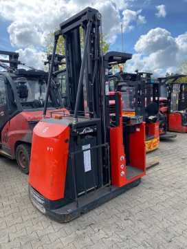 Chariot élévateur d'occasion LINDE V 11 015 ELEKTRO MITTELHUBKOMMISSIONIERER (12866699)