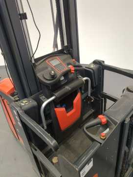 Chariot élévateur d'occasion LINDE V10-5212-01 ELEKTRO HOCHHUBKOMMISSIONIERER (13047193)