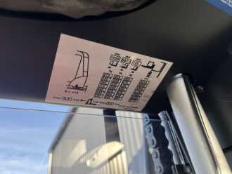 Chariot élévateur d'occasion LINDE V10 ELEKTRO MITTELHUBKOMMISSIONIERER (13028013)