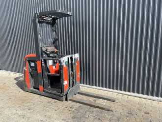 Chariot élévateur d'occasion LINDE V10 ELEKTRO NIEDERHUBKOMMISSIONIERER (13065762)