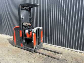 Chariot élévateur d'occasion LINDE V10 ELEKTRO NIEDERHUBKOMMISSIONIERER (13065763)
