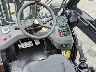 Chariot élévateur d'occasion MANITOU MC 30-4 DIESEL GELAENDESTAPLER (12947652)
