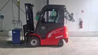 Chariot élévateur d'occasion MANITOU ME 425 C 48 V ELEKTRO VIERRADFRONTSTAPLER (13058067)