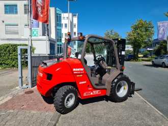 Chariot élévateur d'occasion MANITOU MH 25-4 Allrad DIESEL GELAENDESTAPLER (13053469)