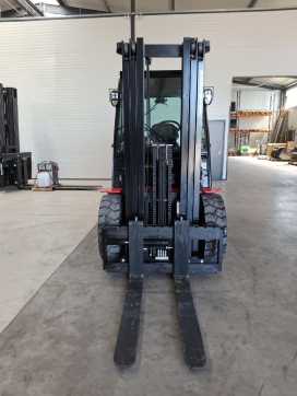 Chariot élévateur d'occasion MANITOU MI 50 D D ST5 S1 DIESEL VIERRADFRONTSTAPLER (13058100)