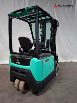 Chariot élévateur d'occasion MITSUBISHI FB 16 ACNT ELEKTRO DREIRADFRONTSTAPLER (13052528)