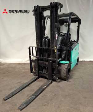 Chariot élévateur d'occasion MITSUBISHI FB 35N-80E ELEKTRO VIERRADFRONTSTAPLER (13051819)