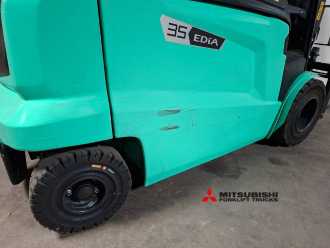 Chariot élévateur d'occasion MITSUBISHI FB 35N-80E ELEKTRO VIERRADFRONTSTAPLER (13051819)
