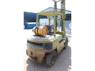 Chariot élévateur d'occasion MITSUBISHI FG-35 GAS VIERRADFRONTSTAPLER (13060405)