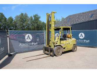 Chariot élévateur d'occasion MITSUBISHI FG-35 GAS VIERRADFRONTSTAPLER (13060405)