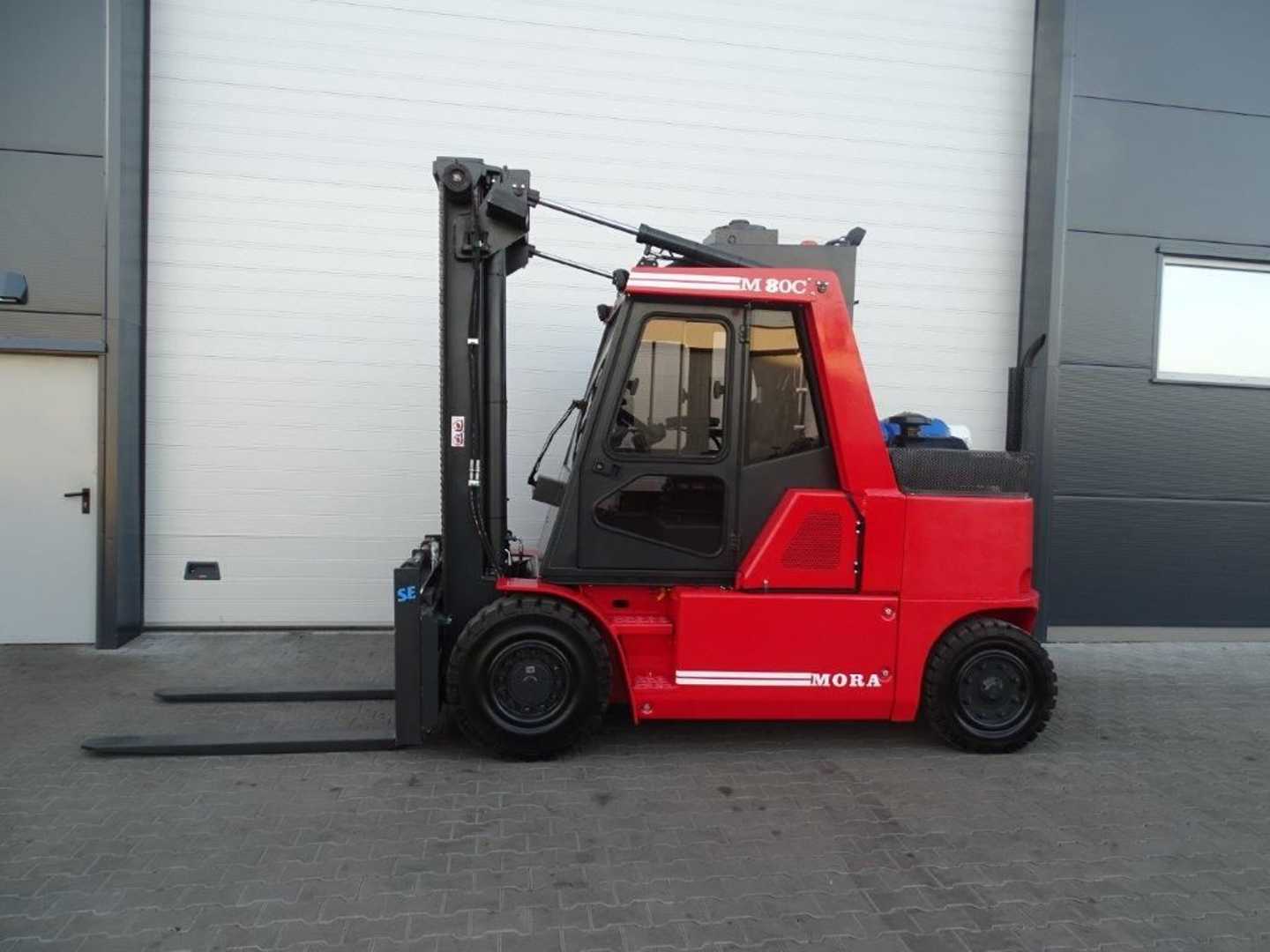 Chariot élévateur d'occasion MORA M70C GAS VIERRADFRONTSTAPLER (12874213)