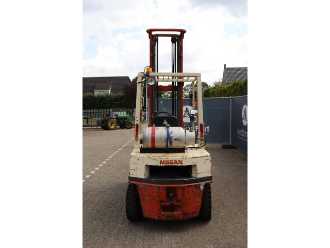 Chariot élévateur d'occasion NISSAN PH02A-25U GAS VIERRADFRONTSTAPLER (13064285)