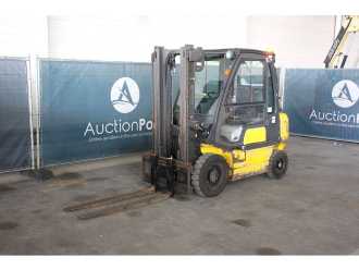 Chariot élévateur d'occasion NISSAN U1D2A25LQ GAS VIERRADFRONTSTAPLER (13039013)
