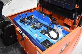 Chariot élévateur d'occasion NOBLELIFT FE3R12E 3300 ELEKTRO DREIRADFRONTSTAPLER (13072899)