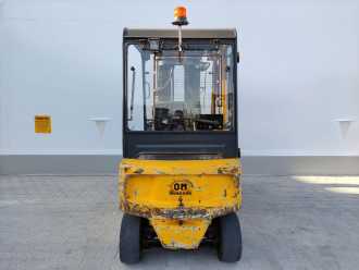 Chariot élévateur d'occasion OM_PIMESPO XE40 ELEKTRO VIERRADFRONTSTAPLER (12892946)