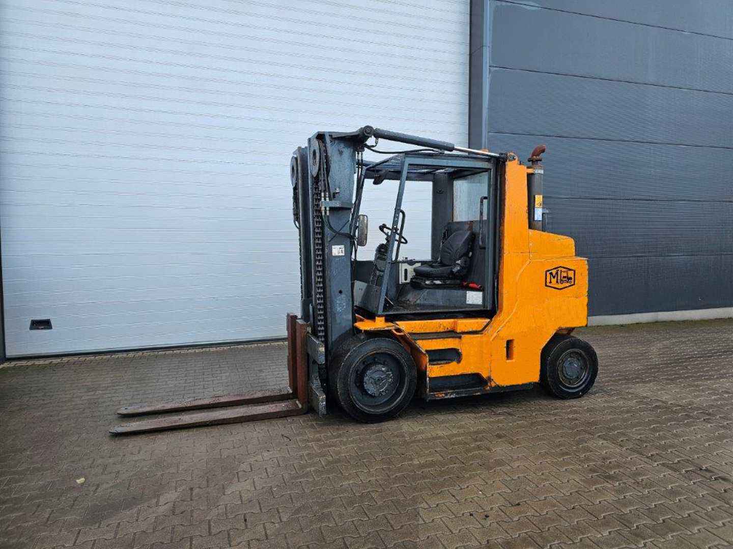 Chariot élévateur d'occasion RMF KSBL100G GAS VIERRADFRONTSTAPLER (13006635)