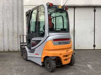 Chariot élévateur d'occasion STILL RX 60-30 ELEKTRO DREIRADFRONTSTAPLER (13027545)