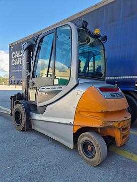 Chariot élévateur d'occasion STILL RX 60-50 ELEKTRO VIERRADFRONTSTAPLER (12974010)