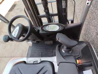 Chariot élévateur d'occasion STILL RX20-14 ELEKTRO DREIRADFRONTSTAPLER (13067381)