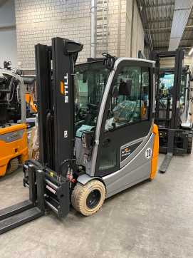 Chariot élévateur d'occasion STILL RX20-20L ELEKTRO DREIRADFRONTSTAPLER (12985989) backdrop