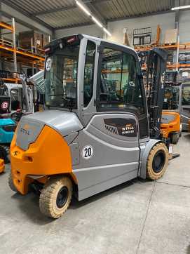 Chariot élévateur d'occasion STILL RX60-45 ELEKTRO VIERRADFRONTSTAPLER (13005967)