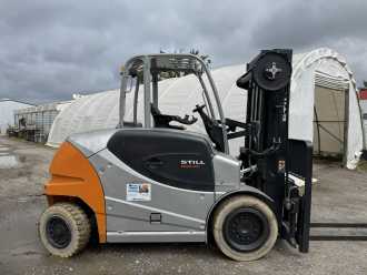 Chariot élévateur d'occasion STILL RX60-60 ELEKTRO VIERRADFRONTSTAPLER (12989992)