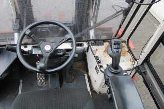 Chariot élévateur d'occasion SVETRUCK 1560 DIESEL VIERRADFRONTSTAPLER (12947161)