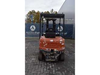 Chariot élévateur d'occasion TAILIFT FB25 DIESEL VIERRADFRONTSTAPLER (13041172)