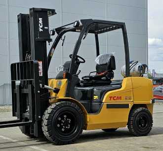 Chariot élévateur d'occasion TCM FGE35-E2 BRAND NEW TR4700mm WEITERE WEITERE (12989208)