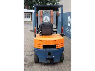 Chariot élévateur d'occasion TOYOTA 02-5FD 15 DIESEL VIERRADFRONTSTAPLER (13062981)