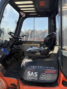 Chariot élévateur d'occasion TOYOTA 42-7FD45 DIESEL VIERRADFRONTSTAPLER (13072987)