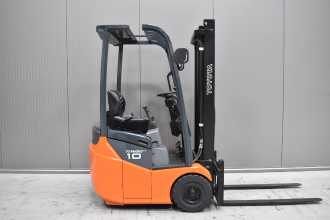 Chariot élévateur d'occasion TOYOTA 7FBEST10 /59094/ ELEKTRO DREIRADFRONTSTAPLER (13072858)