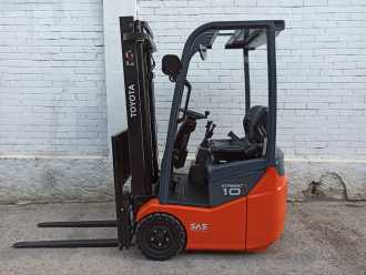 Chariot élévateur d'occasion TOYOTA 7FBEST10 ELEKTRO DREIRADFRONTSTAPLER (13067392)