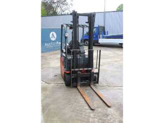 Chariot élévateur d'occasion TOYOTA 8FBE15T ELEKTRO VIERRADFRONTSTAPLER (13063421)