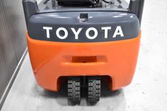 Chariot élévateur d'occasion TOYOTA 8FBE16T /58264/ ELEKTRO DREIRADFRONTSTAPLER (13065586)