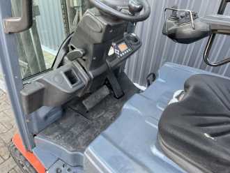 Chariot élévateur d'occasion TOYOTA 8FBE16T ELEKTRO DREIRADFRONTSTAPLER (12989538)