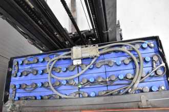 Chariot élévateur d'occasion TOYOTA RRE 160 CC /54562/ ELEKTRO SCHUBMASTSTAPLER (12958206)