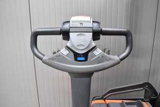 Chariot élévateur d'occasion TOYOTA SWE 120XR /58809/ ELEKTRO HOCHHUBKOMMISSIONIERER (13068427)