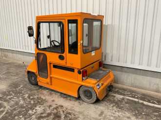 Chariot élévateur d'occasion VOLK EFZ20K ELEKTRO SCHLEPPER (13044027)