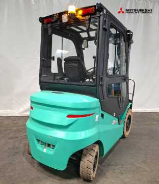 Chariot élévateur d'occasion WEITERE ECB25Q ELEKTRO VIERRADFRONTSTAPLER (13050384)