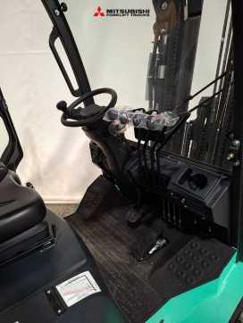 Chariot élévateur d'occasion WEITERE ECB30Q ELEKTRO VIERRADFRONTSTAPLER (13047719)